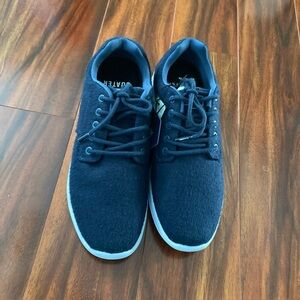 Cuater by Travis Matthew The Daily Wool Size 10 Charcoal Mens Golf Shoes S-19